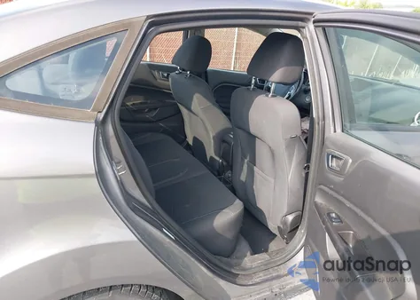 2014 Ford Fiesta Se z USA, uszkodzony, nr VIN 3FADP4BJ2EM199833